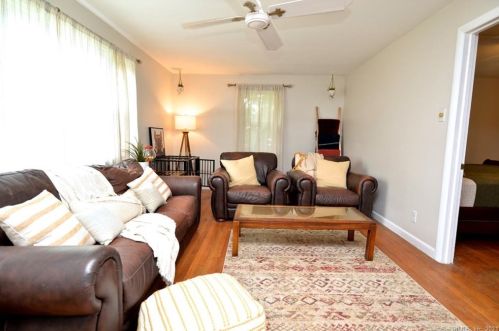 53 Spring Ln, Milford CT  06460-3209 exterior