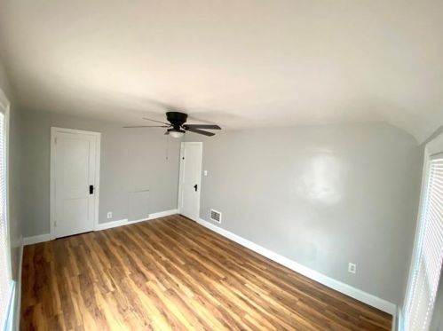 524 Wildwood Ave, New Castle PA  16105-2440 exterior