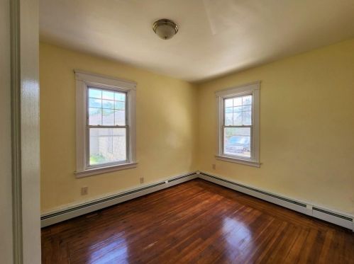 240 Gallatin St, Providence RI  02907-1906 exterior