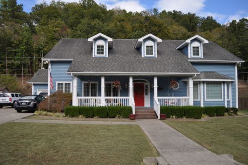484 Cedar Creek Rd, Pikeville, KY 41501-3763