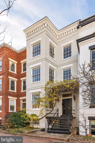 124 6 St, Washington DC 20002-2215 exterior