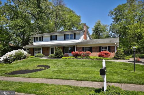 1108 Cornell Dr, Yardley, PA 19067-2837