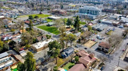 913 Court St, Woodland CA  95695-3520 exterior