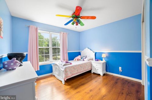 20 Birmingham Dr, Columbus NJ  08022-2342 exterior