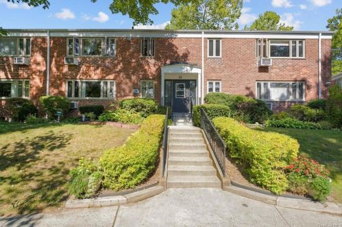 62 Lawrence Ct, White Plains, NY 10603-1509