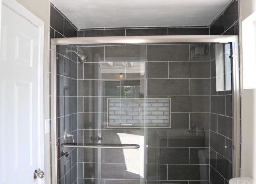 327 Erwin St, Rialto CA  92376-6018 exterior