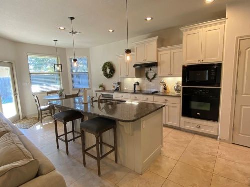 702 Algerita Dr, Georgetown TX  78628-2505 exterior
