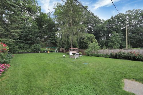 12 River Rd, Oakland NJ  07436-1929 exterior