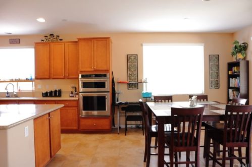 1360 Quince St, Beaumont CA  92223-8454 exterior