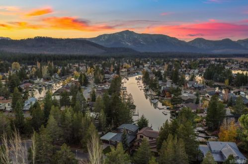 544 Tahoe Keys Blvd, South Lake Tahoe CA  96150-3313 exterior