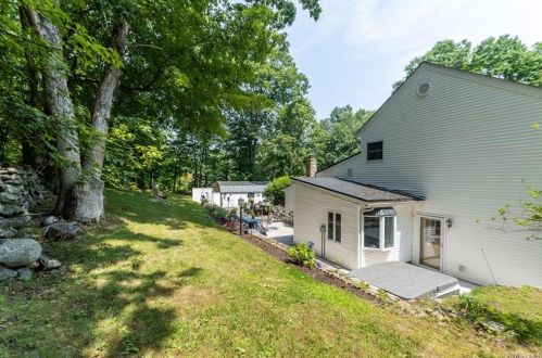 551 Wood Rd, Mahopac NY  10541-3358 exterior