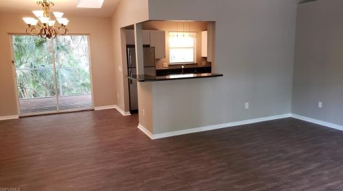3740 15th Ave, Naples, FL 34117-5357