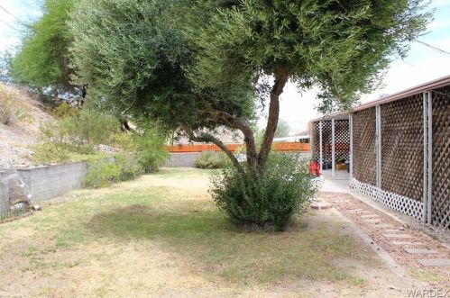 1445 Rio Vista Dr, Bullhead City AZ  86442-6882 exterior