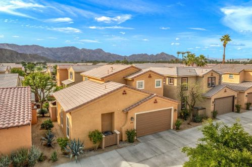 52185 Rosewood Ln, La Quinta CA  92253-7888 exterior