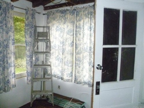 458 St Andrews Rd, Walden NY  12586-2719 exterior