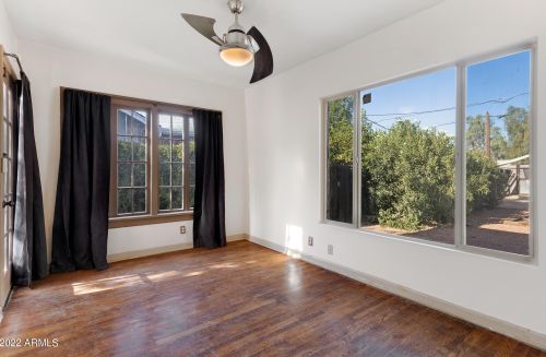 2515 10 St, Phoenix AZ 85020-5821 exterior