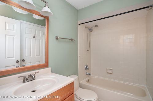 26 Wyndham Pl, Trenton NJ  08691-3121 exterior