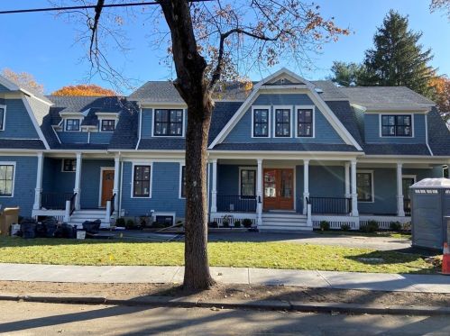 64 Allen Ave, Newton, MA 02468-1702