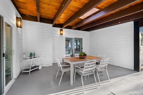 3226 Laurashawn Ln, Escondido CA 92026-8532 exterior