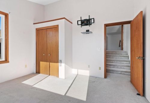 341 Grandview Ave, Menasha WI  54952-2225 exterior