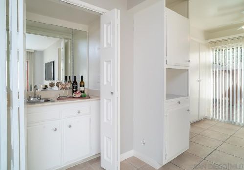 6470 Edmonton Ave, San Diego CA 92122-2519 exterior