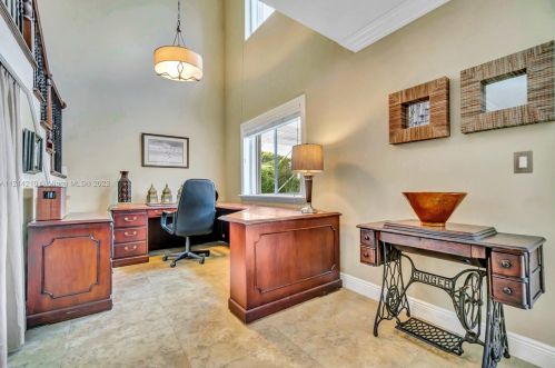 1122 195 Ave, Hollywood FL 33029-3272 exterior