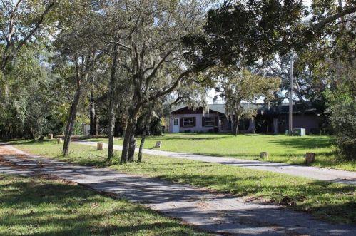 9550 Purdy St, Brooksville, FL 34608-3556