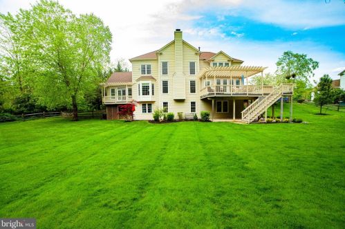 17 Maple Ln, Glen Mills PA  19342-2250 exterior