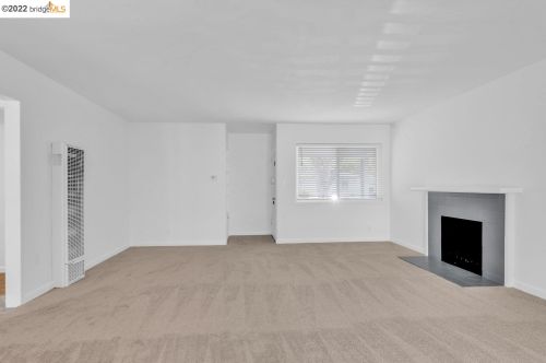 16032 Via Descanso, San Lorenzo CA  94580-2412 exterior