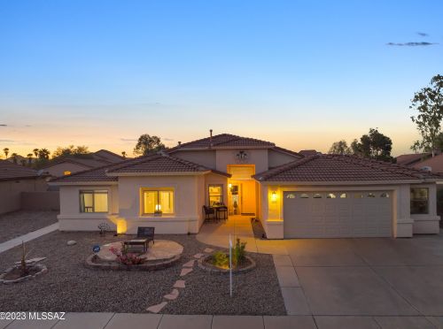 6952 Tacna Dr, Tucson AZ 85743-1422 exterior