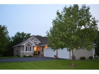 5835 Deerwood Ln, Minneapolis, MN 55442-1514