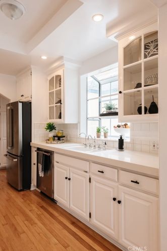 593 26th St, Manhattan Beach CA  90266-2208 exterior