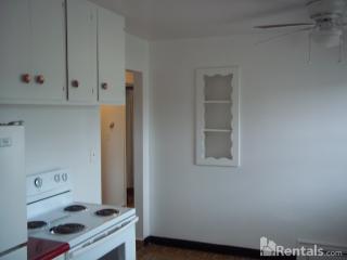 420 9th St, Chisholm MN  55719-1365 exterior
