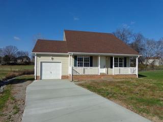 2430 Calico Ct, Clarksville, TN 37042-8102