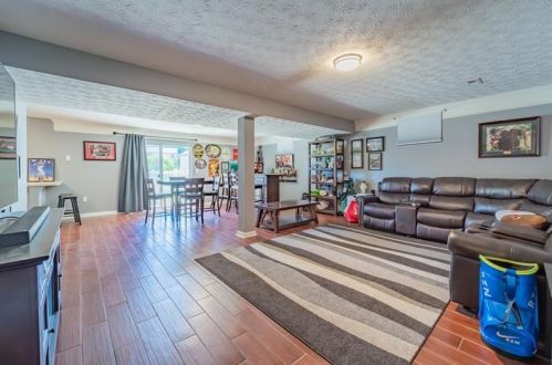 126 Tartan Rd, Gibsonia PA  15044-9416 exterior