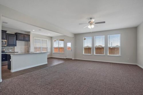 900 Nelson Pl, Burleson TX  76028-6834 exterior