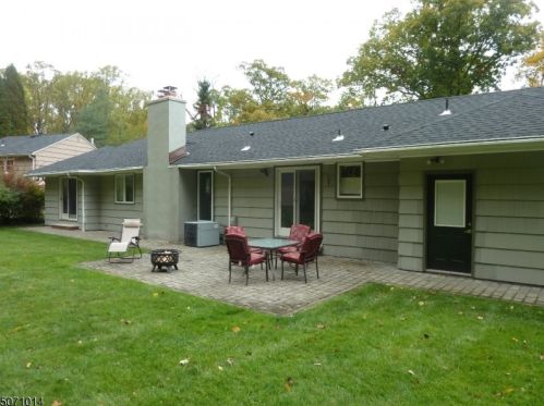 85 Fairmount Ave, Morristown NJ  07960-5093 exterior
