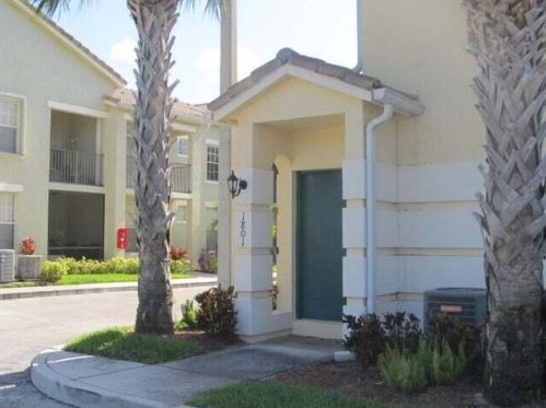 1801 Belmont Pl, Boynton Beach FL  33436-7848 exterior