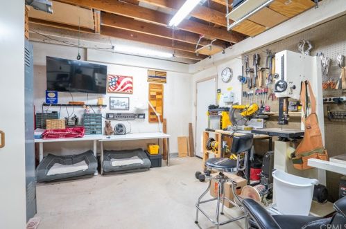 732 Buckingham Dr, Redlands CA  92374-6421 exterior