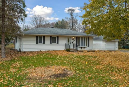 15730 Gleason Lake Dr, Minneapolis, MN 55447-4022