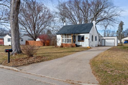 20644 Gale Ave, Centerville, WI 54630-6206