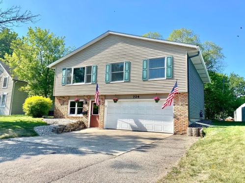 724 8th St, Hastings MN  55033-2363 exterior