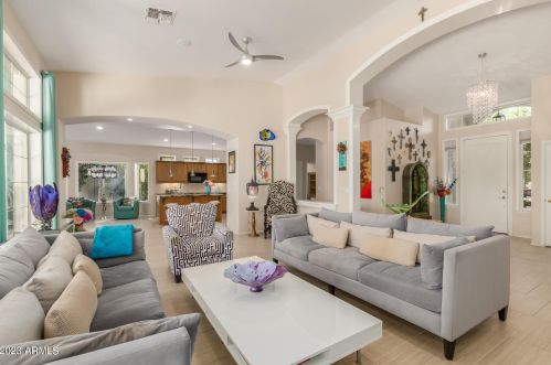 1833 Willow Tree Ct, Gilbert AZ  85234-4933 exterior