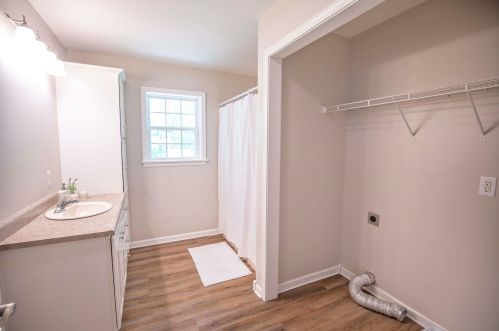 29 Theresa Ave, Salem NH  03079-3959 exterior