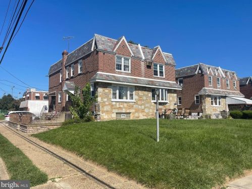 901 Friendship St, Philadelphia PA  19111-4104 exterior