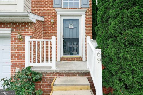 69 Zachary Dr, Hanover, PA 17331-8669
