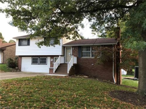 4894 4th St, Canton, OH 44708-3439