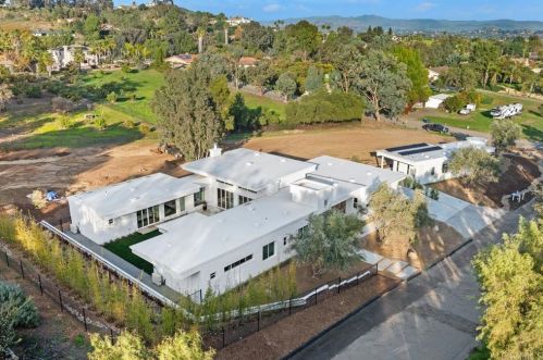 1500 Gamble Ln, Escondido CA  92029-4321 exterior