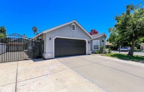 3502 Turnstone Dr, Turlock, CA 95382-8569