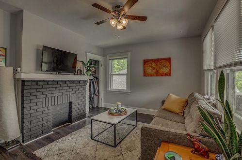 32 Summer Hill Ave, Newport, KY 41071-3599